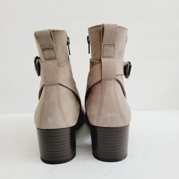 NEW ECCO Womens Dress Classic Gray Taupe Ankle Bootie Size 8-8.5 - Picture 5 of 8
